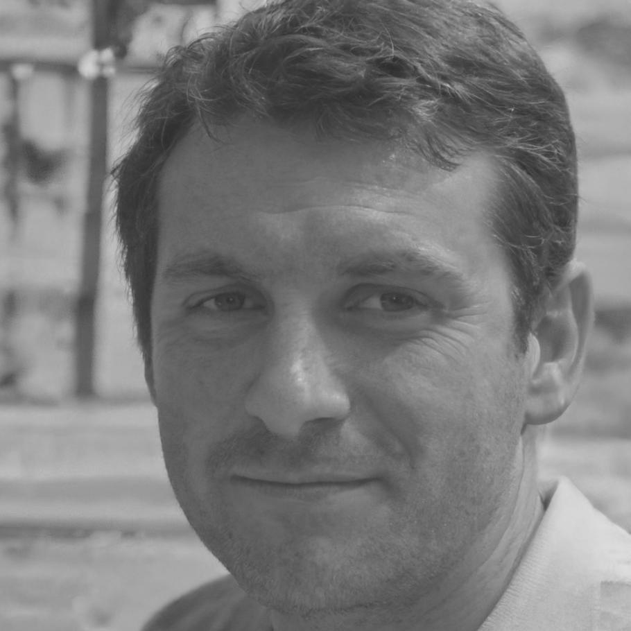 Carlos Mendoza, Director de Análisis Financiero